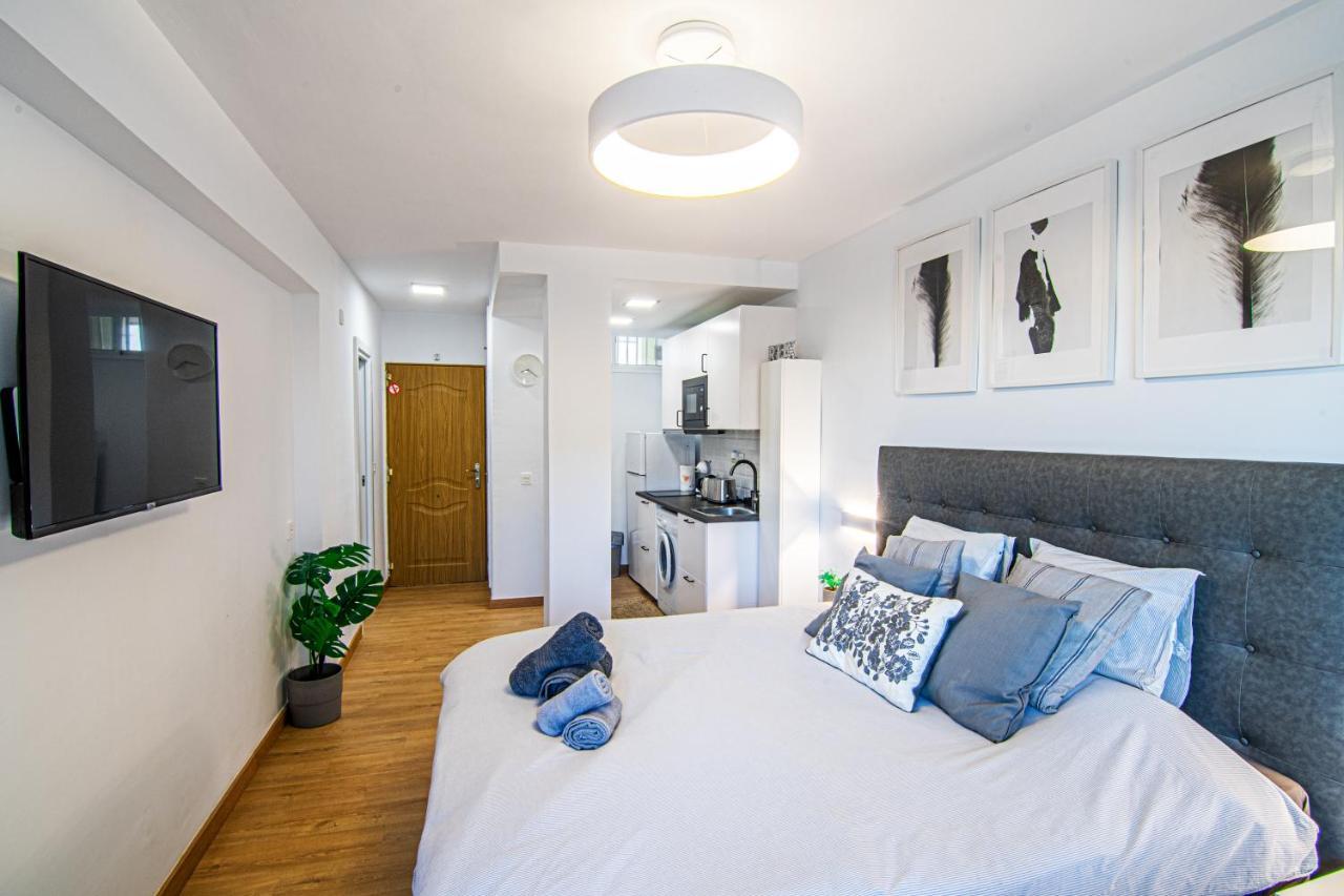 Apartment Puerto Marina - First Line Beach - Benalmadena - Malaga エクステリア 写真